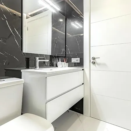 Ocean Garden 2 Bed With Pool View Apartamento *