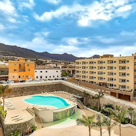 Ocean Garden 2 Bed With Pool View *